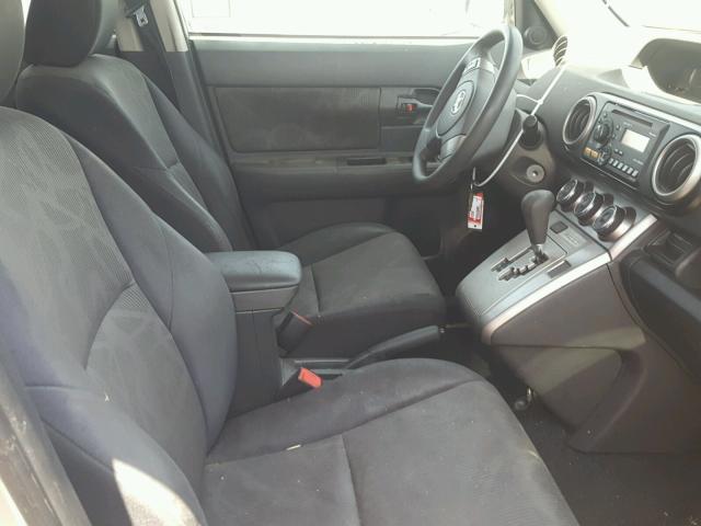 JTLZE4FE9DJ035904 - 2013 TOYOTA SCION XB ვერცხლისფერი ფოტო 5