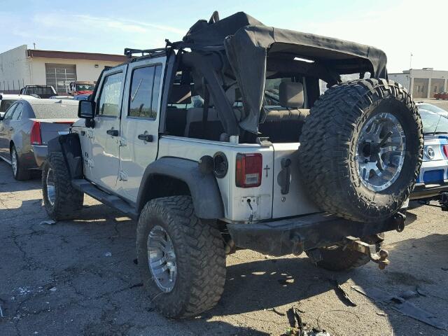 1J4GA39118L528269 - 2008 JEEP WRANGLER U SILVER photo 3