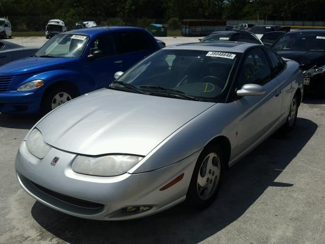 1G8ZY147X2Z132169 - 2002 SATURN SC2 SILVER photo 2