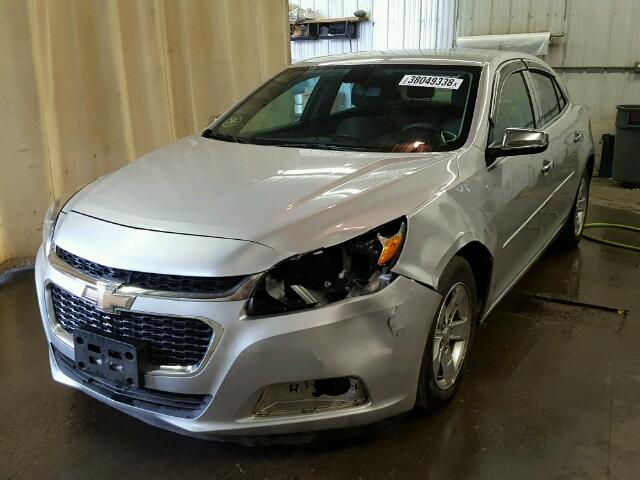 1G11B5SL6FF132827 - 2015 CHEVROLET MALIBU LS ვერცხლისფერი ფოტო 2