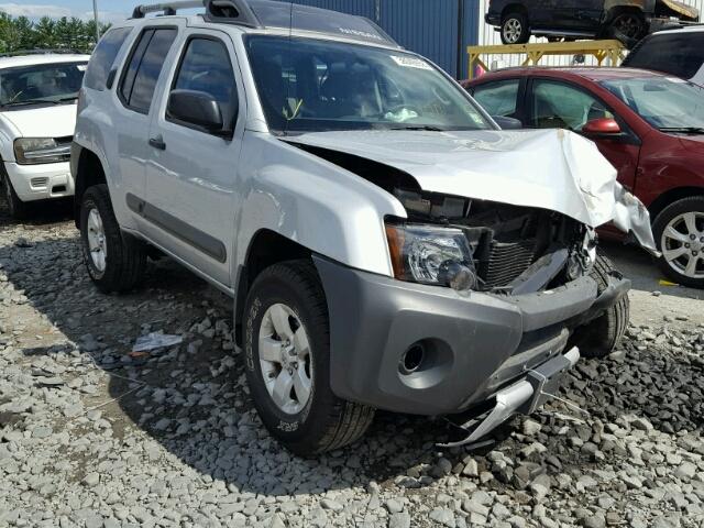 5N1AN0NW1DN815220 - 2013 NISSAN XTERRA X SILVER photo 1