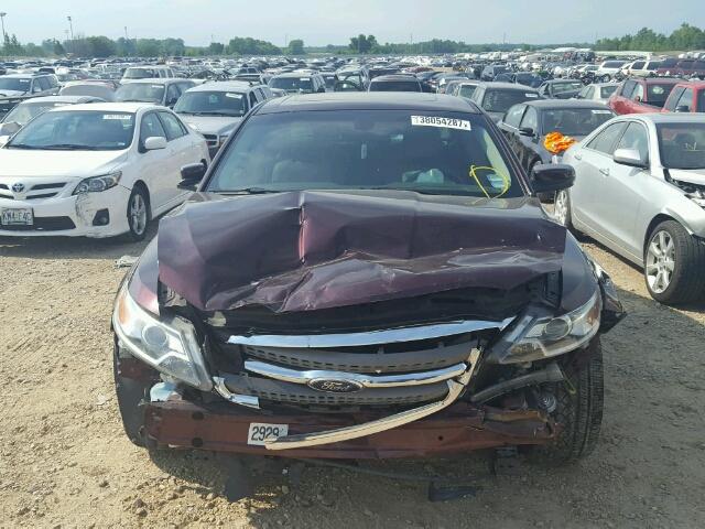 1FAHP2EW8BG137355 - 2011 FORD TAURUS SEL BURGUNDY photo 9