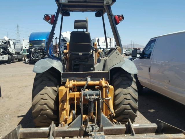 JJG0302246 - 2011 CASE TRACTOR YELLOW photo 6