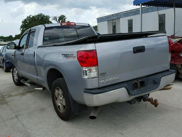 5TFUY5F11DX294531 - 2013 TOYOTA TUNDRA DOU SILVER photo 3