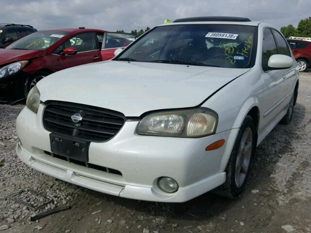 JN1CA31D61T829767 - 2001 NISSAN MAXIMA GXE WHITE photo 2