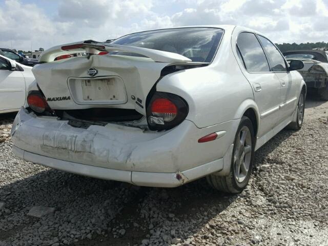 JN1CA31D61T829767 - 2001 NISSAN MAXIMA GXE WHITE photo 4