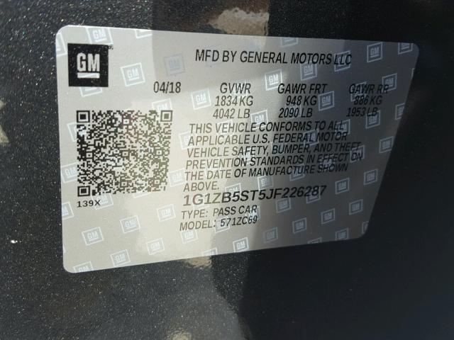 1G1ZB5ST5JF226287 - 2018 CHEVROLET MALIBU LS ნაცრისფერი ფოტო 10