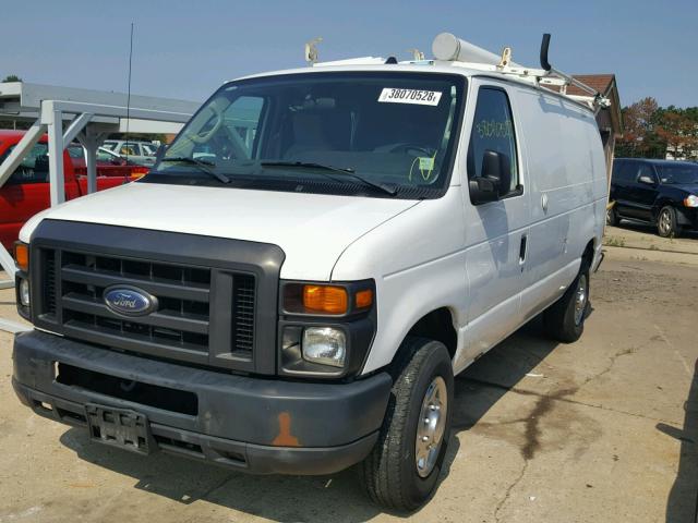 1FTNE2EL1ADA19737 - 2010 FORD ECONOLINE WHITE photo 2