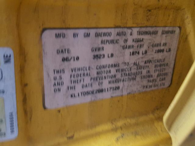 KL1TD5DE2BB117128 - 2011 CHEVROLET AVEO LS YELLOW photo 10