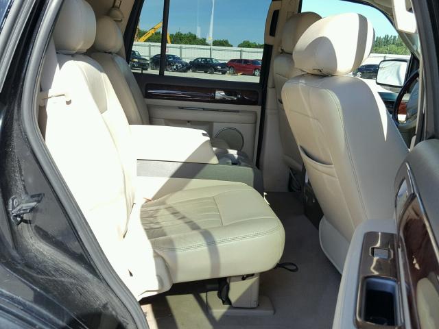 5LMFU27R64LJ30229 - 2004 LINCOLN NAVIGATOR BLACK photo 6