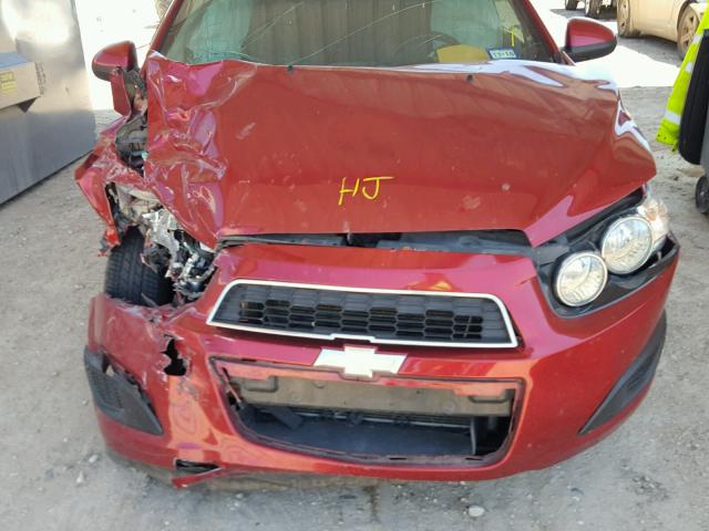 1G1JA5SH3D4248817 - 2013 CHEVROLET SONIC LS RED photo 7