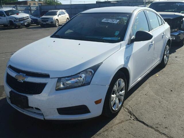 1G1PC5SH6C7271588 - 2012 CHEVROLET CRUZE LS WHITE photo 2