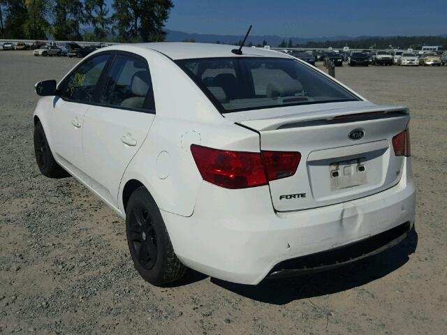 KNAFU4A27A5115038 - 2010 KIA FORTE EX WHITE photo 3