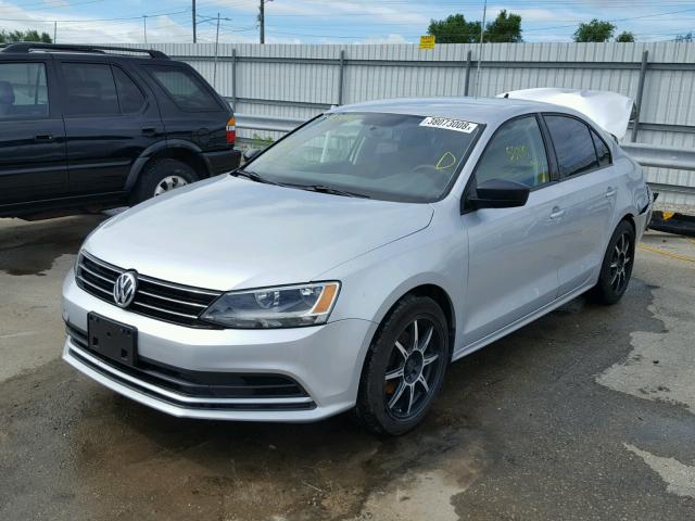 3VW2K7AJ8FM315697 - 2015 VOLKSWAGEN JETTA BASE Արծաթագույն լուսանկար 2