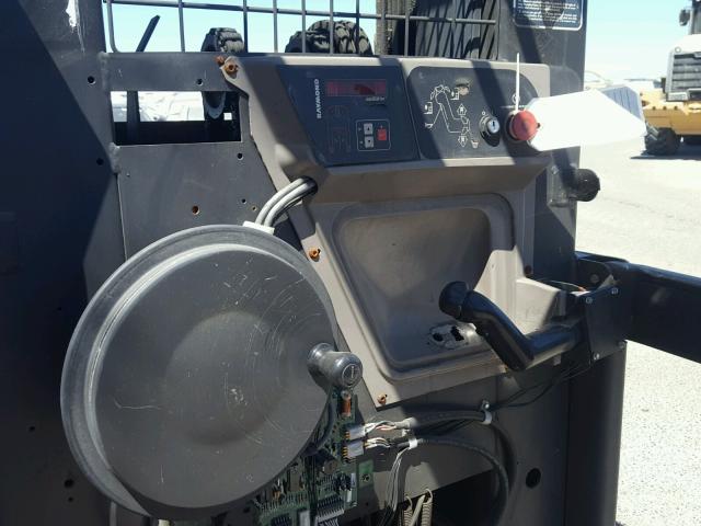 0000EASI01AE29130 - 2001 RAYM FORKLIFT წითელი ფოტო 5