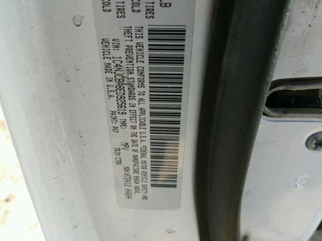 1C4NJCBA8ED925619 - 2014 JEEP COMPASS SP WHITE photo 10