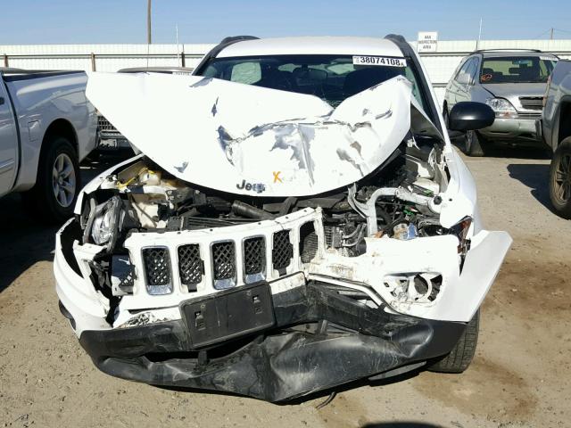 1C4NJCBA8ED925619 - 2014 JEEP COMPASS SP WHITE photo 9