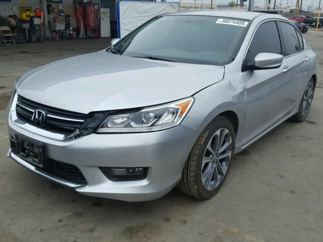 1HGCR2F52FA182855 - 2015 HONDA ACCORD SPO Күміс фото 2