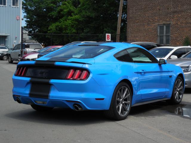 1FA6P8CF8H5304878 - 2017 FORD MUSTANG GT BLUE photo 3
