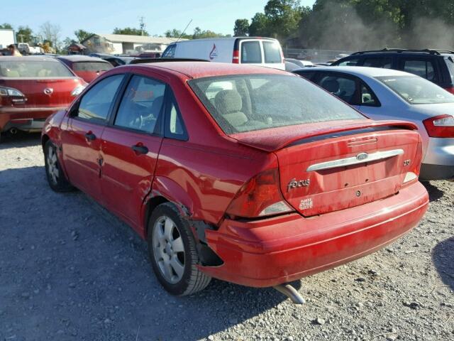 1FAHP38302W223983 - 2002 FORD FOCUS ZTS RED photo 3