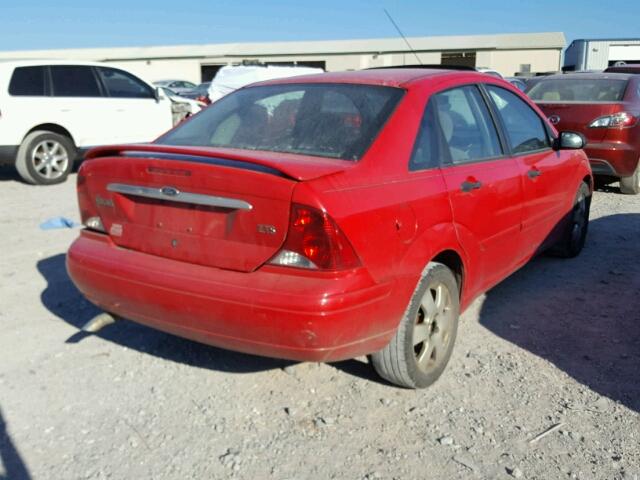 1FAHP38302W223983 - 2002 FORD FOCUS ZTS RED photo 4