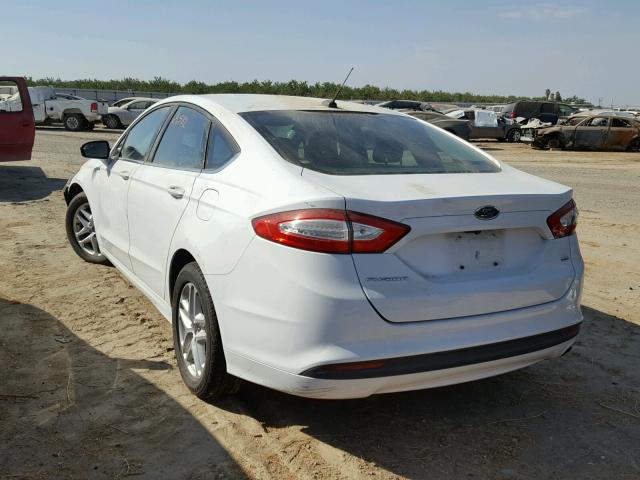 3FA6P0H73FR206919 - 2015 FORD FUSION SE WHITE photo 3