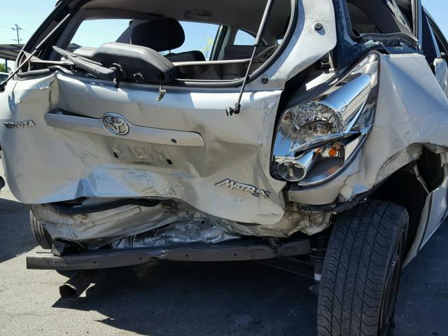 2T1KR32E53C097375 - 2003 TOYOTA MATRIX 银色 照片 9