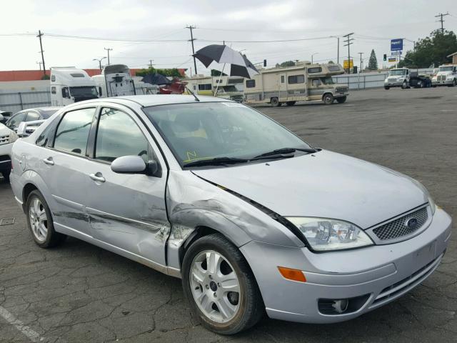 1FAFP38Z27W222904 - 2007 FORD FOCUS ST SILVER photo 1