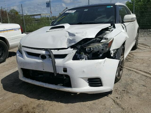 JTKJF5C79B3002980 - 2011 TOYOTA SCION TC 白色 照片 9