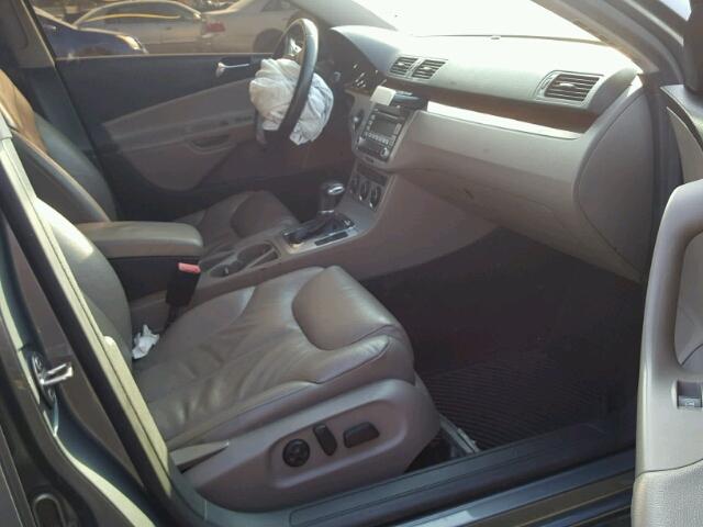 WVWEK73C18E144931 - 2008 VOLKSWAGEN PASSAT LUX GRAY photo 5