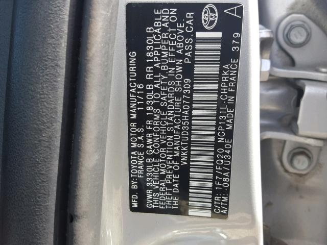 VNKKTUD35HA077309 - 2017 TOYOTA YARIS L SILVER photo 10