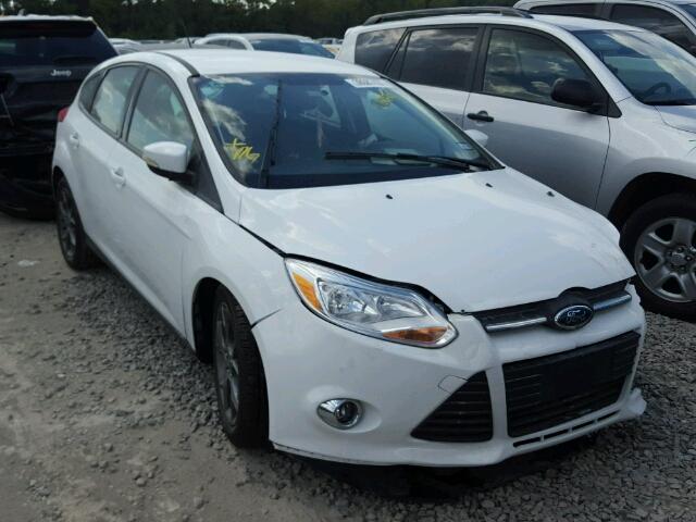 1FADP3K20DL253682 - 2013 FORD FOCUS SE WHITE photo 1