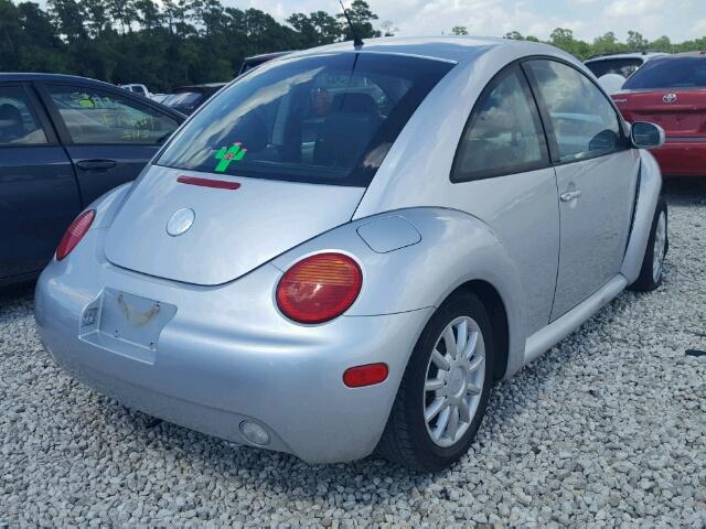 3VWCK31C34M408770 - 2004 VOLKSWAGEN NEW BEETLE 银色 照片 4