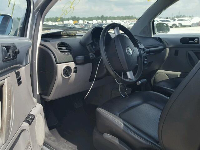 3VWCK31C34M408770 - 2004 VOLKSWAGEN NEW BEETLE 银色 照片 9