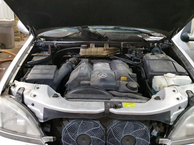 4JGAB72E01A247400 - 2001 MERCEDES-BENZ ML 430 银色 照片 7