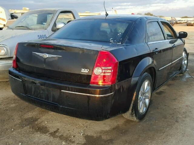 2C3KA53G48H208504 - 2008 CHRYSLER 300 TOURIN BLACK photo 4