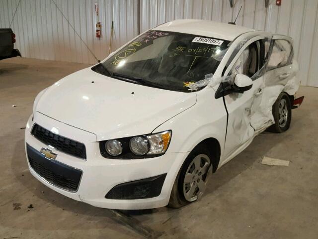 1G1JA5SH7G4109973 - 2016 CHEVROLET SONIC WHITE photo 2