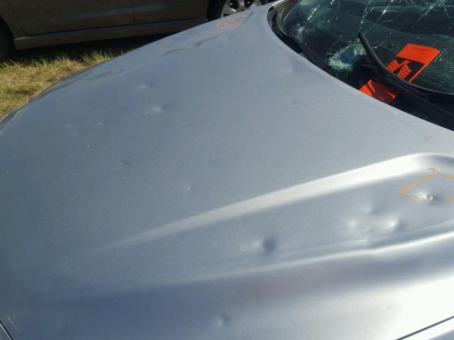 1G11E5SA7GF168744 - 2016 CHEVROLET MALIBU 银色 照片 9