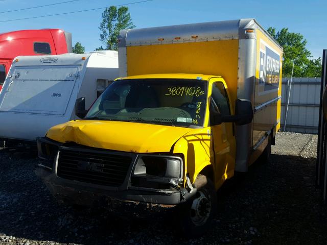 1GD6G4BG5A1900892 - 2010 GMC SAVANA CUT YELLOW photo 2