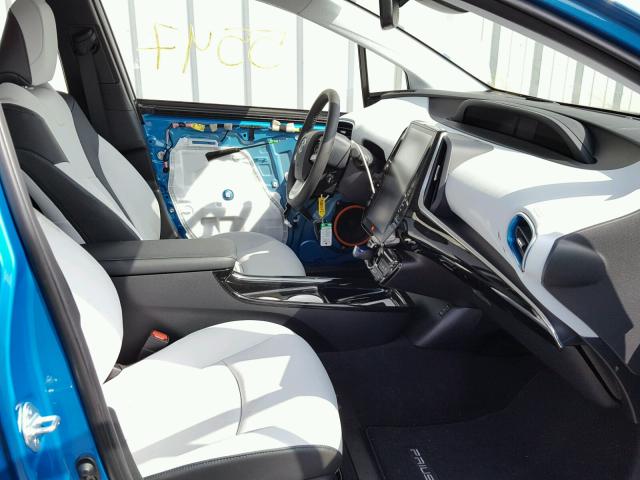 JTDKARFP9H3000572 - 2017 TOYOTA PRIUS PRIM ლურჯი ფოტო 5