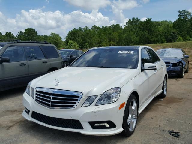 WDDHF7CB4BA383578 - 2011 MERCEDES-BENZ E 550 WHITE photo 2