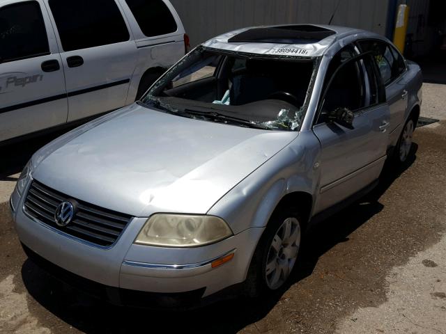 WVWRH63BX3P039660 - 2003 VOLKSWAGEN PASSAT GLX 银色 照片 2