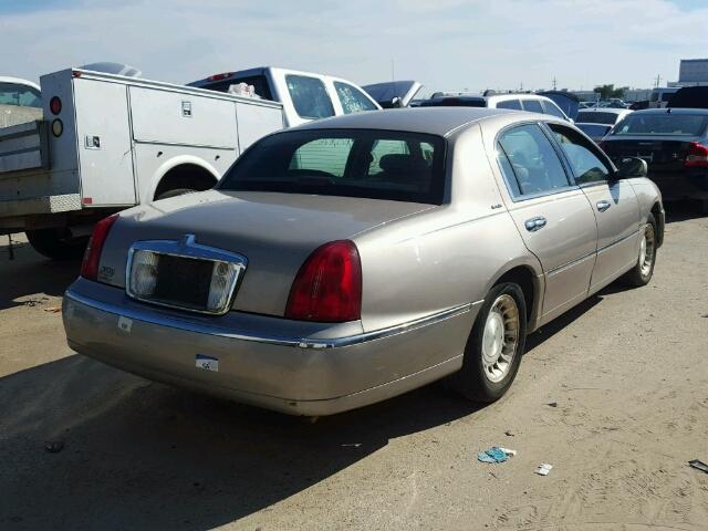 1LNHM81W9YY936412 - 2000 LINCOLN TOWN CAR E TAN photo 4