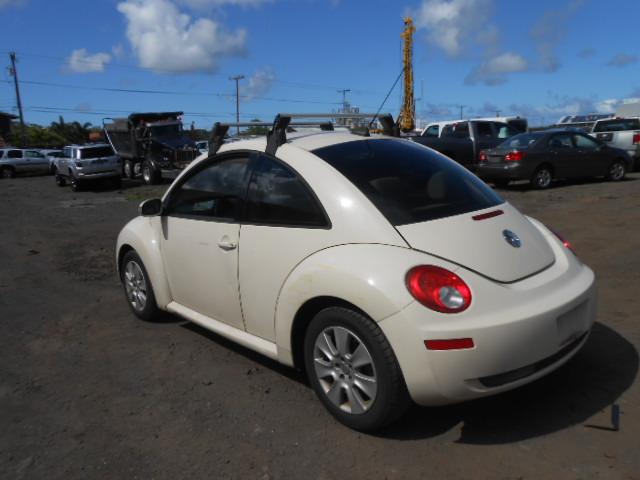 3VWRW31C89M503606 - 2009 VOLKSWAGEN NEW BEETLE 奶油色 照片 3