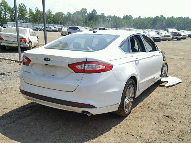 1FA6P0H73G5106176 - 2016 FORD FUSION SE WHITE photo 4