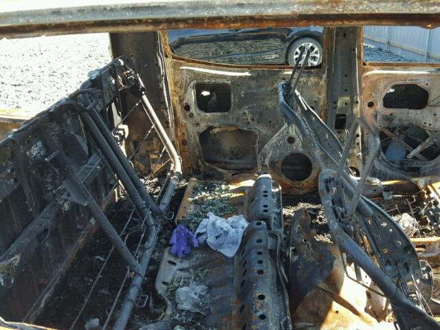 5TEMU4FNXAZ727406 - 2010 TOYOTA TACOMA DOU BURN photo 6