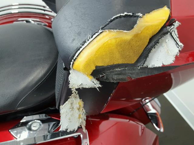 5VPTW36N2C3010730 - 2012 VICTORY MOTORCYCLES CROSS COUN RED photo 16