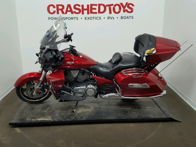 5VPTW36N2C3010730 - 2012 VICTORY MOTORCYCLES CROSS COUN RED photo 3