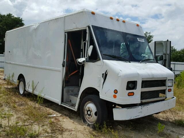 4UZAANBW61CJ35804 - 2001 FREIGHTLINER CHASSIS M WHITE photo 1