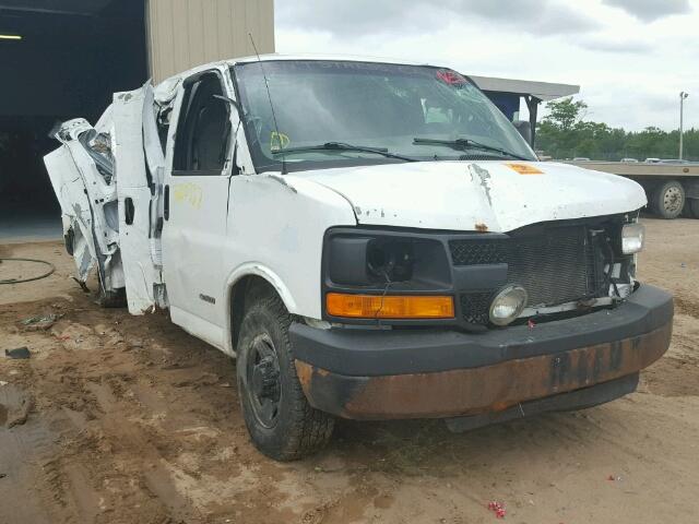 1GCGG25V651236471 - 2005 CHEVROLET EXPRESS G2 WHITE photo 1